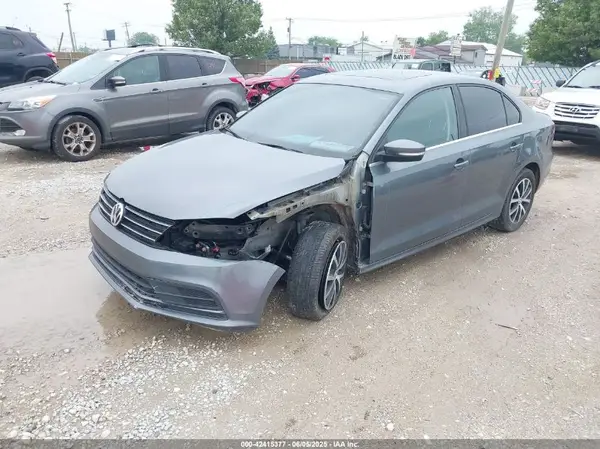 3VWDB7AJ0HM310098 2017 VOLKSWAGEN JETTA - Image 2