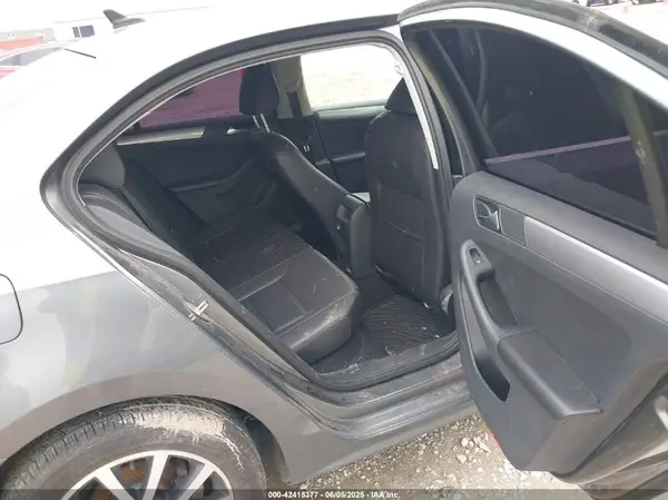3VWDB7AJ0HM310098 2017 VOLKSWAGEN JETTA - Image 8