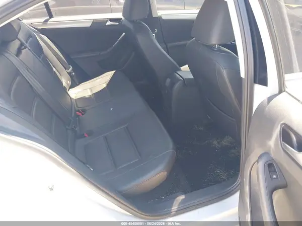 3VWDB7AJ0HM311977 2017 VOLKSWAGEN JETTA - Image 8