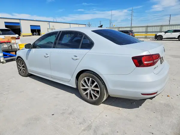 3VWDB7AJ0HM316466 2017 VOLKSWAGEN JETTA - Image 2