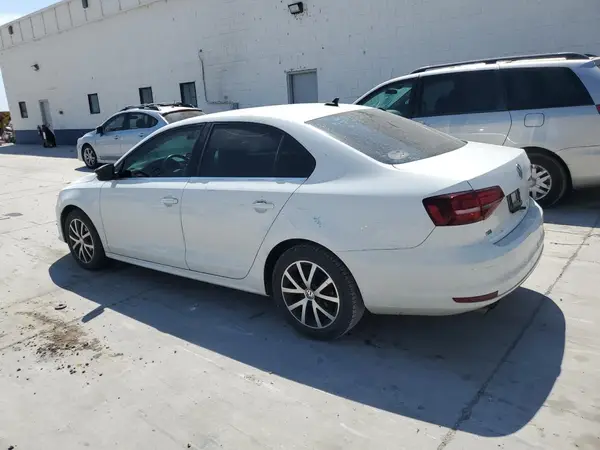 3VWDB7AJ0HM319061 2017 VOLKSWAGEN JETTA - Image 2