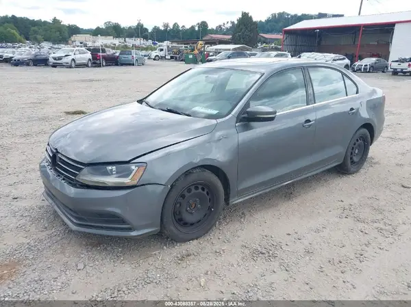 3VWDB7AJ0HM330173 2017 VOLKSWAGEN JETTA - Image 2