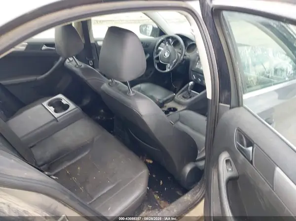 3VWDB7AJ0HM330173 2017 VOLKSWAGEN JETTA - Image 8