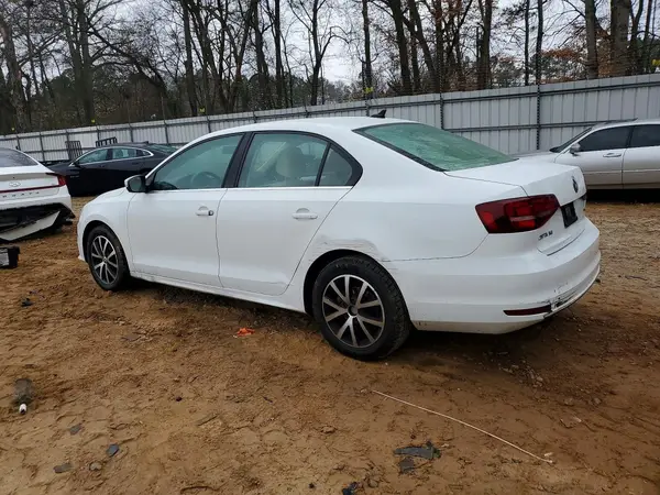3VWDB7AJ0HM360189 2017 VOLKSWAGEN JETTA - Image 2