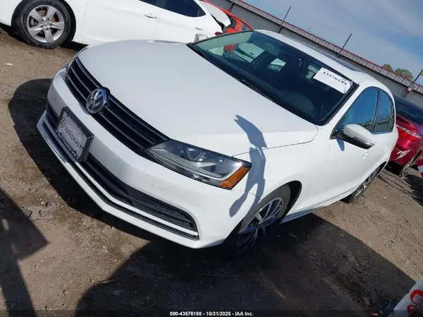 3VWDB7AJ0HM360774 2017 VOLKSWAGEN JETTA - Image 2