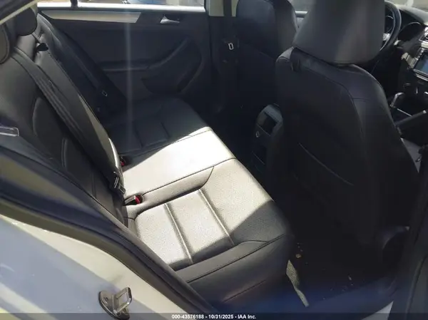 3VWDB7AJ0HM360774 2017 VOLKSWAGEN JETTA - Image 8