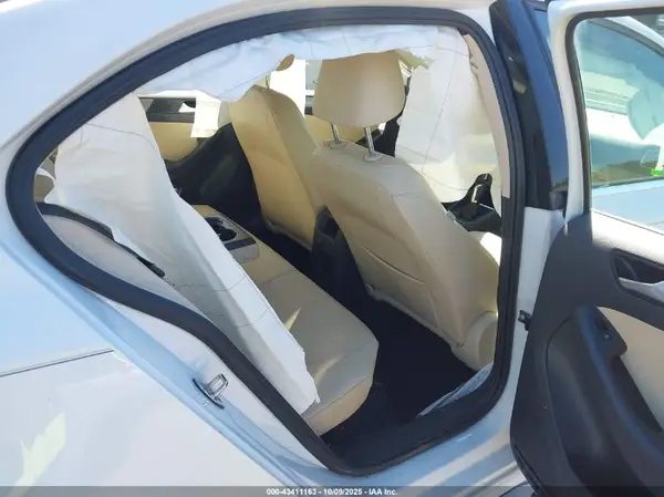 3VWDB7AJ0HM378207 2017 VOLKSWAGEN JETTA - Image 8