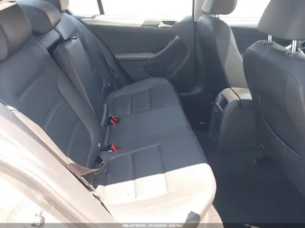 3VWDB7AJ0HM379230 2017 VOLKSWAGEN JETTA - Image 8