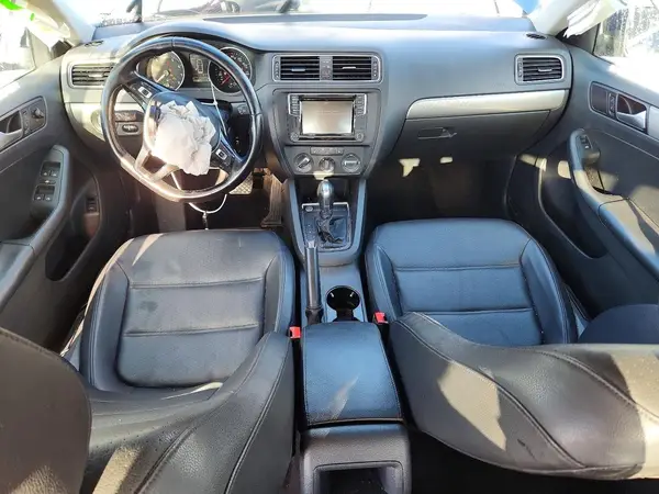 3VWDB7AJ0HM386453 2017 VOLKSWAGEN JETTA - Image 8