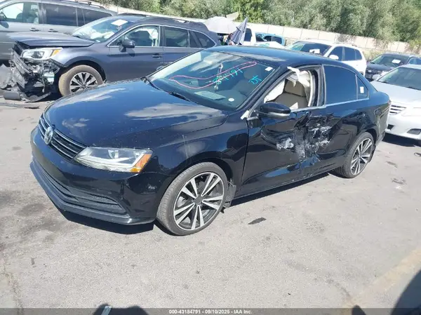 3VWDB7AJ0HM388123 2017 VOLKSWAGEN JETTA - Image 2
