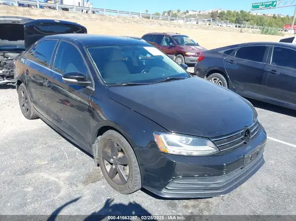 3VWDB7AJ0HM391586 2017 VOLKSWAGEN JETTA - Image 1