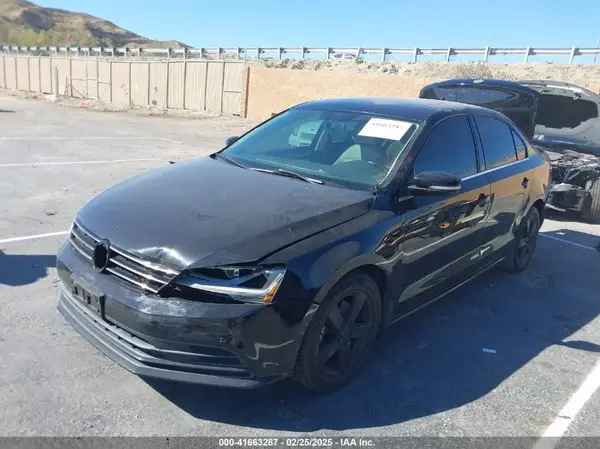 3VWDB7AJ0HM391586 2017 VOLKSWAGEN JETTA - Image 2