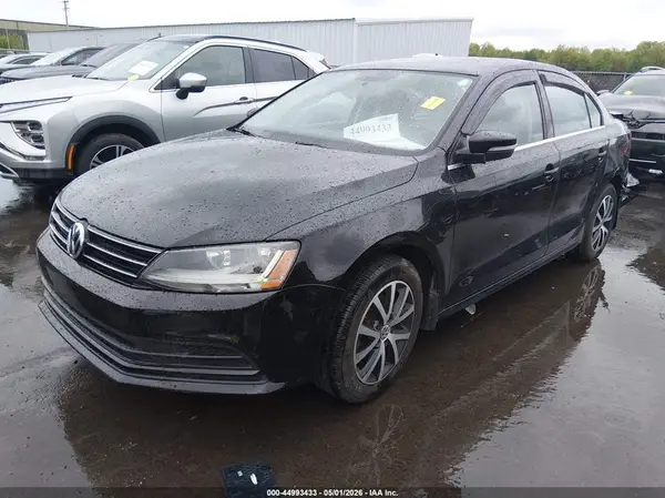 3VWDB7AJ0HM393872 2017 VOLKSWAGEN JETTA - Image 2