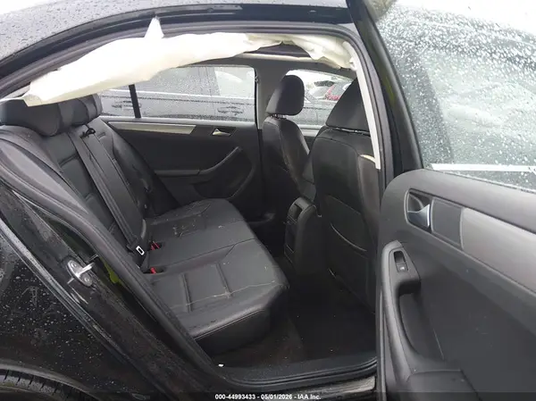 3VWDB7AJ0HM393872 2017 VOLKSWAGEN JETTA - Image 8
