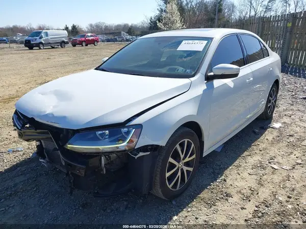 3VWDB7AJ0HM395265 2017 VOLKSWAGEN JETTA - Image 2