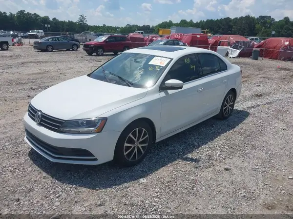 3VWDB7AJ0HM395900 2017 VOLKSWAGEN JETTA - Image 2