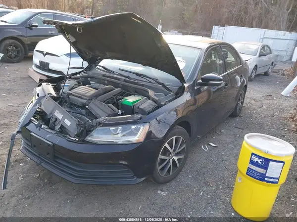 3VWDB7AJ0HM396397 2017 VOLKSWAGEN JETTA - Image 2