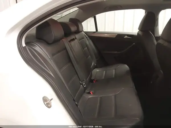 3VWDB7AJ0HM398022 2017 VOLKSWAGEN JETTA - Image 8