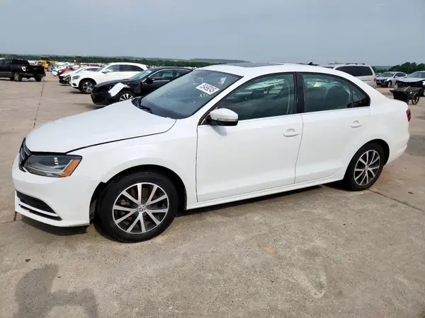 3VWDB7AJ0HM398408 2017 VOLKSWAGEN JETTA - Image 1