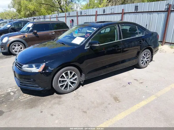 3VWDB7AJ0HM404577 2017 VOLKSWAGEN JETTA - Image 2