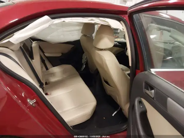 3VWDB7AJ0HM409200 2017 VOLKSWAGEN JETTA - Image 8