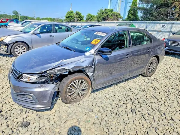3VWDB7AJ0JM206510 2018 VOLKSWAGEN JETTA - Image 1