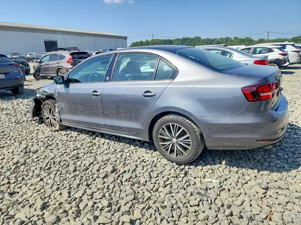3VWDB7AJ0JM206510 2018 VOLKSWAGEN JETTA - Image 2