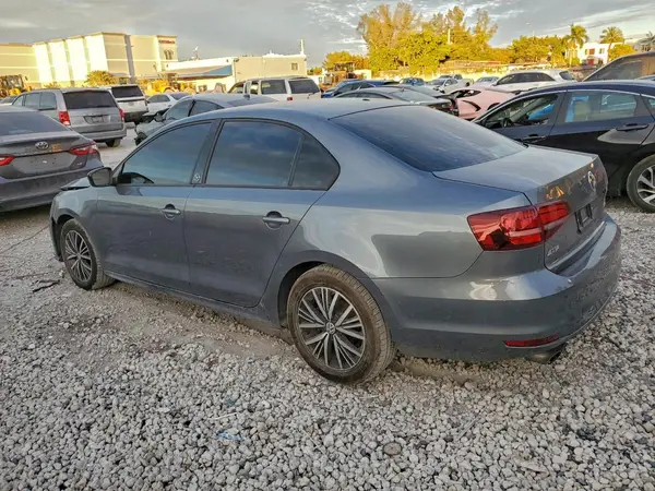 3VWDB7AJ0JM206538 2018 VOLKSWAGEN JETTA - Image 2