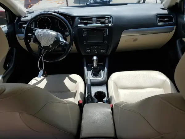 3VWDB7AJ0JM257876 2018 VOLKSWAGEN JETTA - Image 8