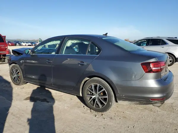 3VWDB7AJ0JM263600 2018 VOLKSWAGEN JETTA - Image 2