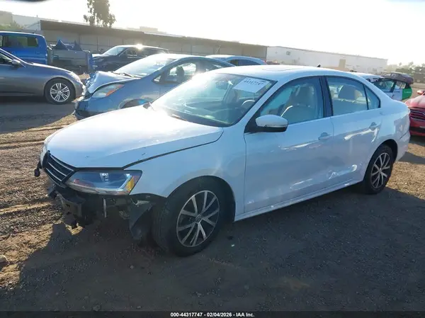 3VWDB7AJ1HM203514 2017 VOLKSWAGEN JETTA - Image 2