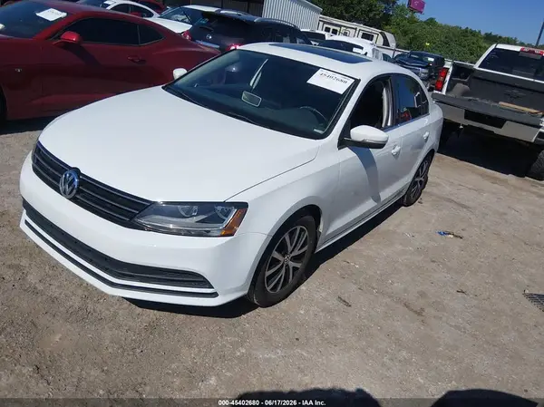 3VWDB7AJ1HM210074 2017 VOLKSWAGEN JETTA - Image 2