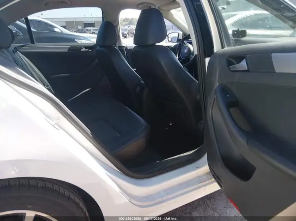 3VWDB7AJ1HM210074 2017 VOLKSWAGEN JETTA - Image 8