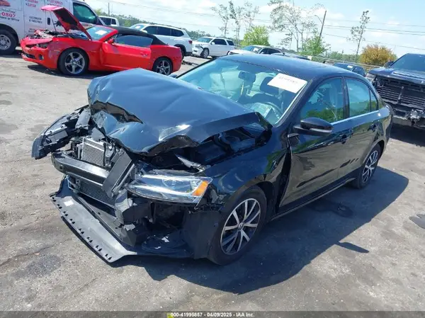3VWDB7AJ1HM229742 2017 VOLKSWAGEN JETTA - Image 2