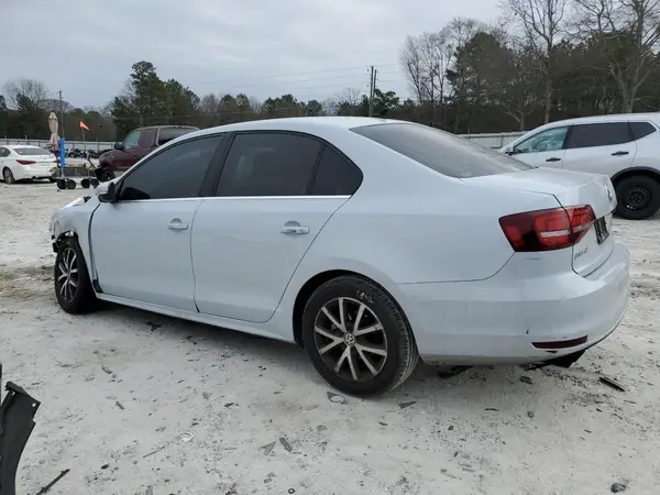 3VWDB7AJ1HM231085 2017 VOLKSWAGEN JETTA - Image 2