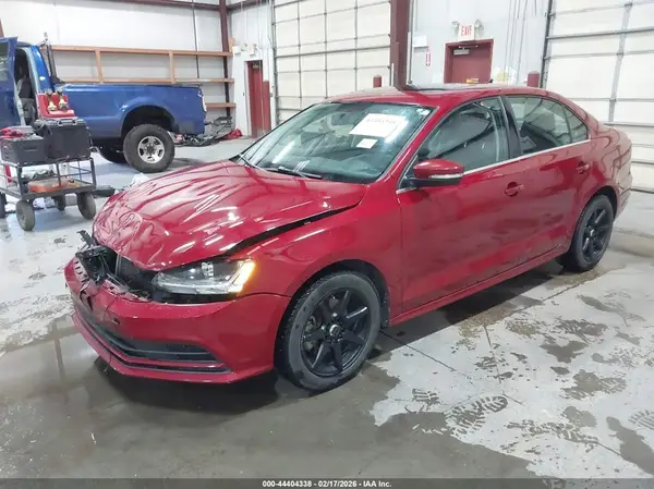 3VWDB7AJ1HM245827 2017 VOLKSWAGEN JETTA - Image 2