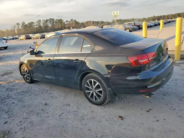 3VWDB7AJ1HM261610 2017 VOLKSWAGEN JETTA - Image 2