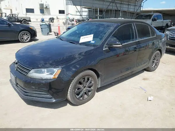 3VWDB7AJ1HM263163 2017 VOLKSWAGEN JETTA - Image 2