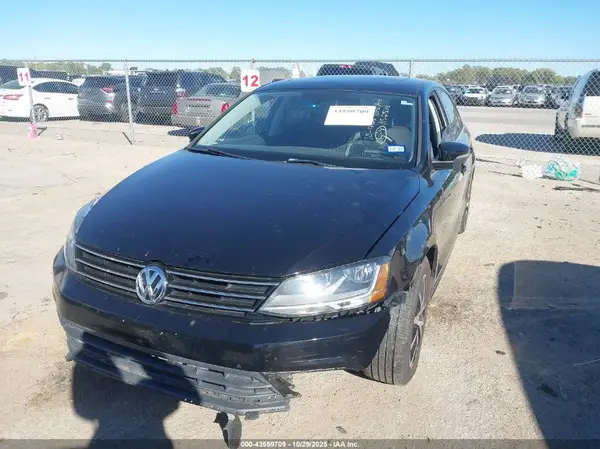 3VWDB7AJ1HM269139 2017 VOLKSWAGEN JETTA - Image 2