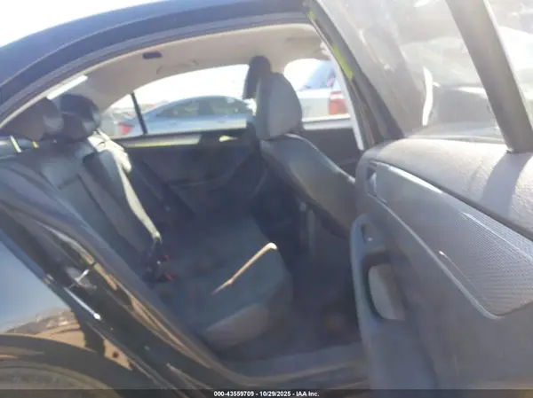 3VWDB7AJ1HM269139 2017 VOLKSWAGEN JETTA - Image 8