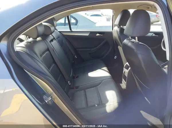 3VWDB7AJ1HM269562 2017 VOLKSWAGEN JETTA - Image 8
