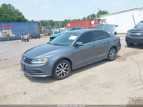 3VWDB7AJ1HM270775 2017 VOLKSWAGEN JETTA - Image 2