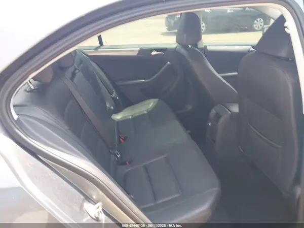 3VWDB7AJ1HM270775 2017 VOLKSWAGEN JETTA - Image 8