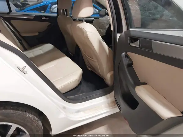 3VWDB7AJ1HM278200 2017 VOLKSWAGEN JETTA - Image 8