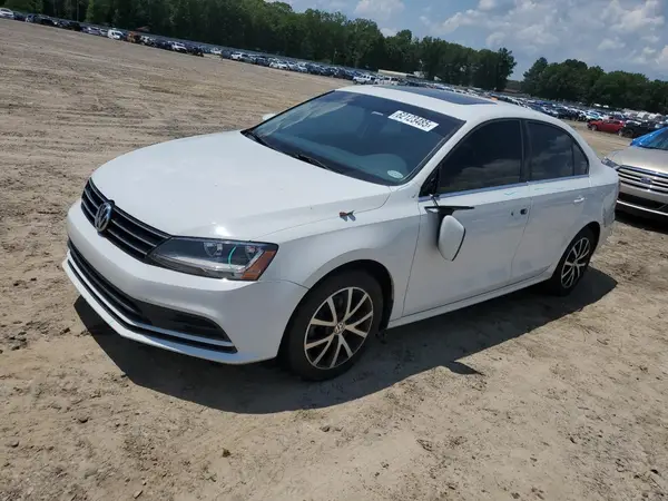 3VWDB7AJ1HM282893 2017 VOLKSWAGEN JETTA - Image 1