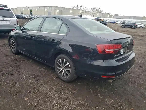 3VWDB7AJ1HM284014 2017 VOLKSWAGEN JETTA - Image 2
