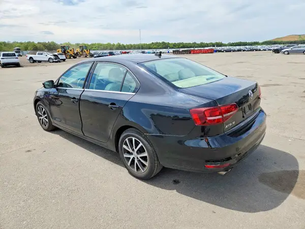 3VWDB7AJ1HM284708 2017 VOLKSWAGEN JETTA - Image 2