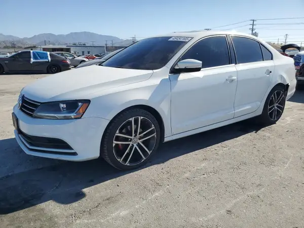 3VWDB7AJ1HM295482 2017 VOLKSWAGEN JETTA - Image 1