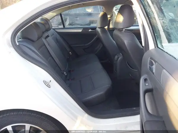 3VWDB7AJ1HM295837 2017 VOLKSWAGEN JETTA - Image 8
