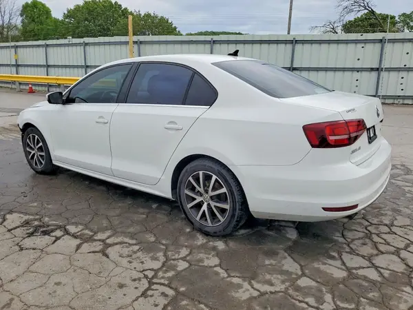 3VWDB7AJ1HM303516 2017 VOLKSWAGEN JETTA - Image 2